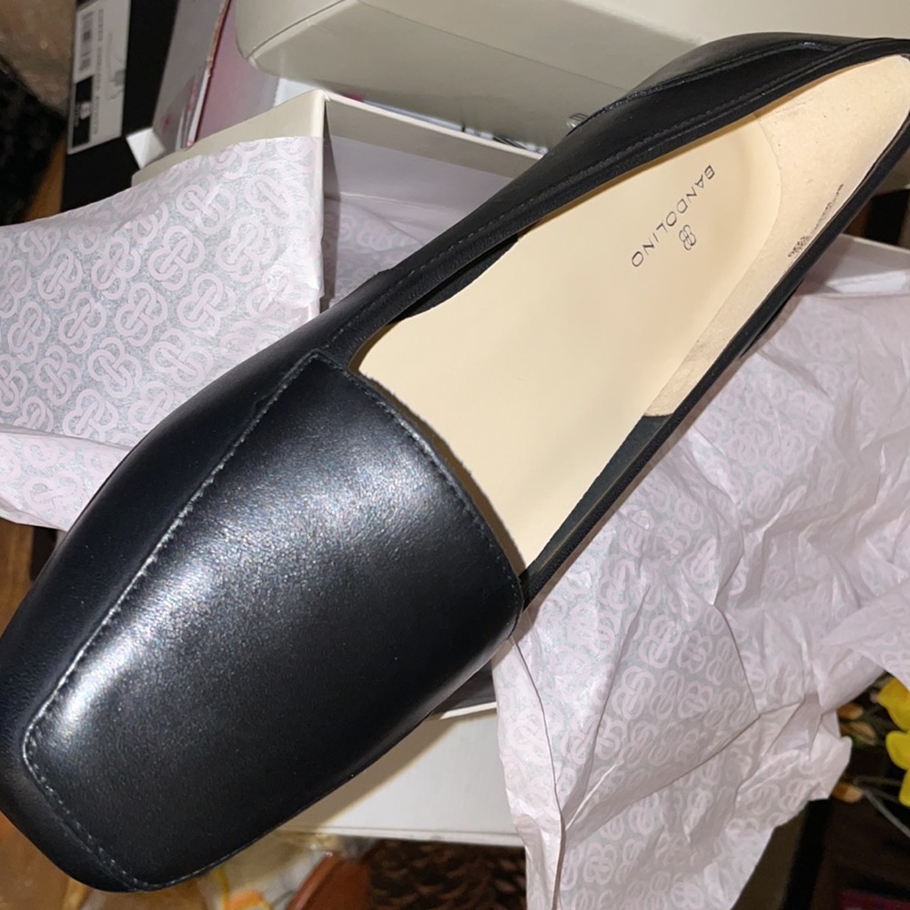 Bandolino® Liberty Slip-On - Picture 8 of 10